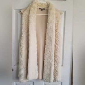 Neiman Marcus The Cashmere Collection Sleeveless Cream Long Cardigan Fur Trim
